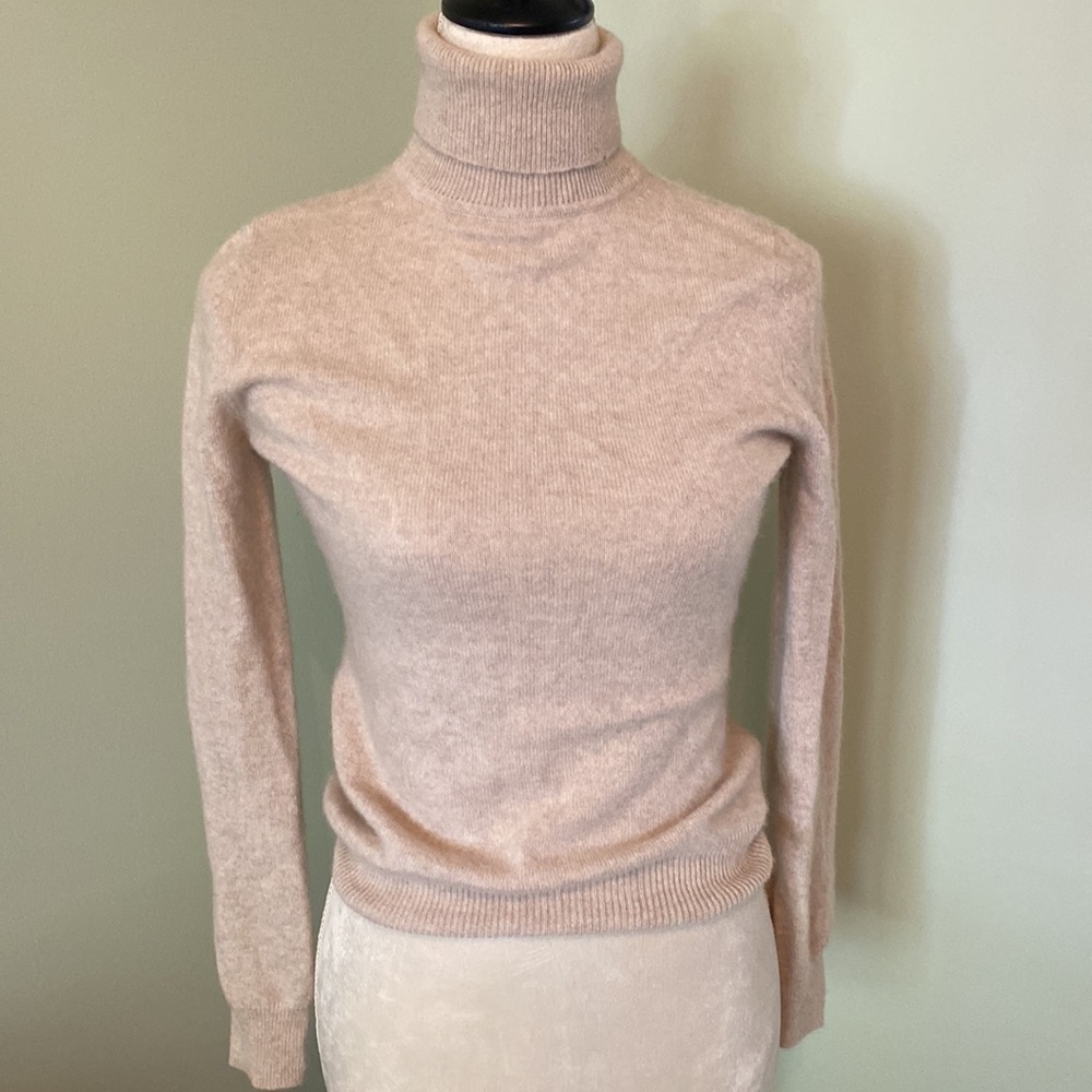 Cashmere turtleneck sweater